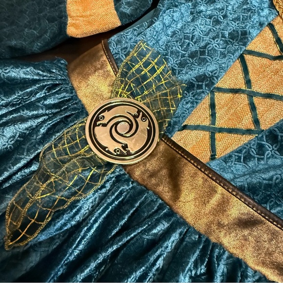 Disney store Merida costume dress - Picture 3 of 7